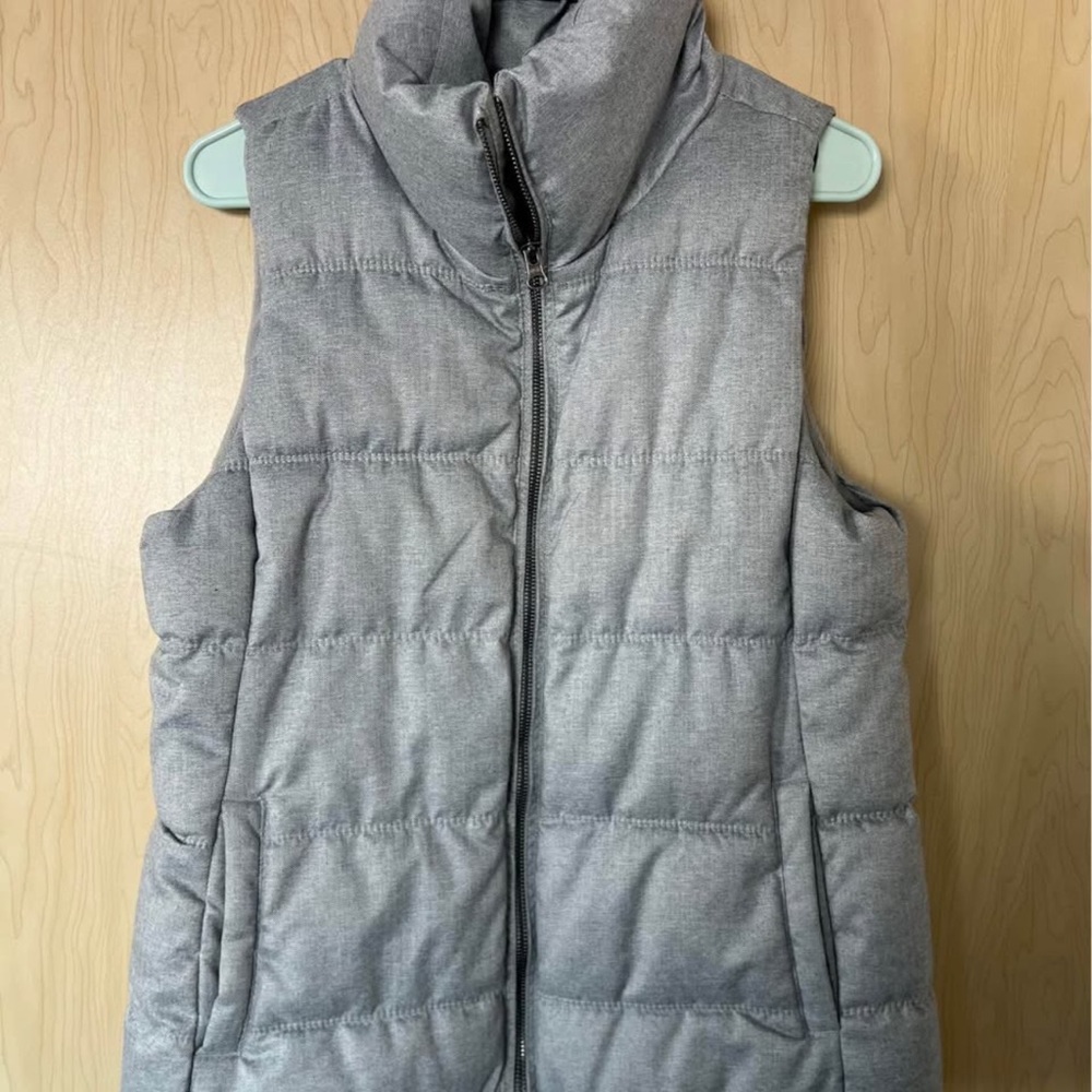 Women's Gray Puffer Vest